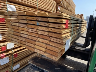 Ca. 120x Douglas Zweeds rabat, 23x190mm, lengte 300cm